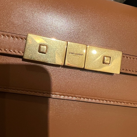 Sold out everywhere! Saint Laurent Small Manhattan in Brown! - Picture 7 of 9